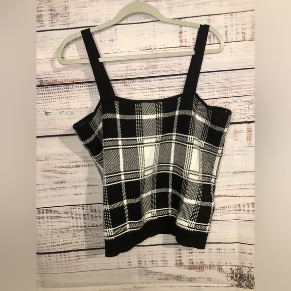 Black and White Plaid Women's Top - Picture 5 of 10